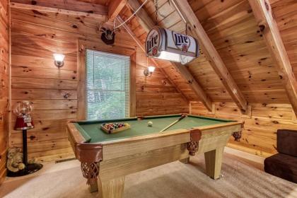 Cupid's Hideaway - Convenient to downtown Gatlinburg and the National Park! cabin - image 20