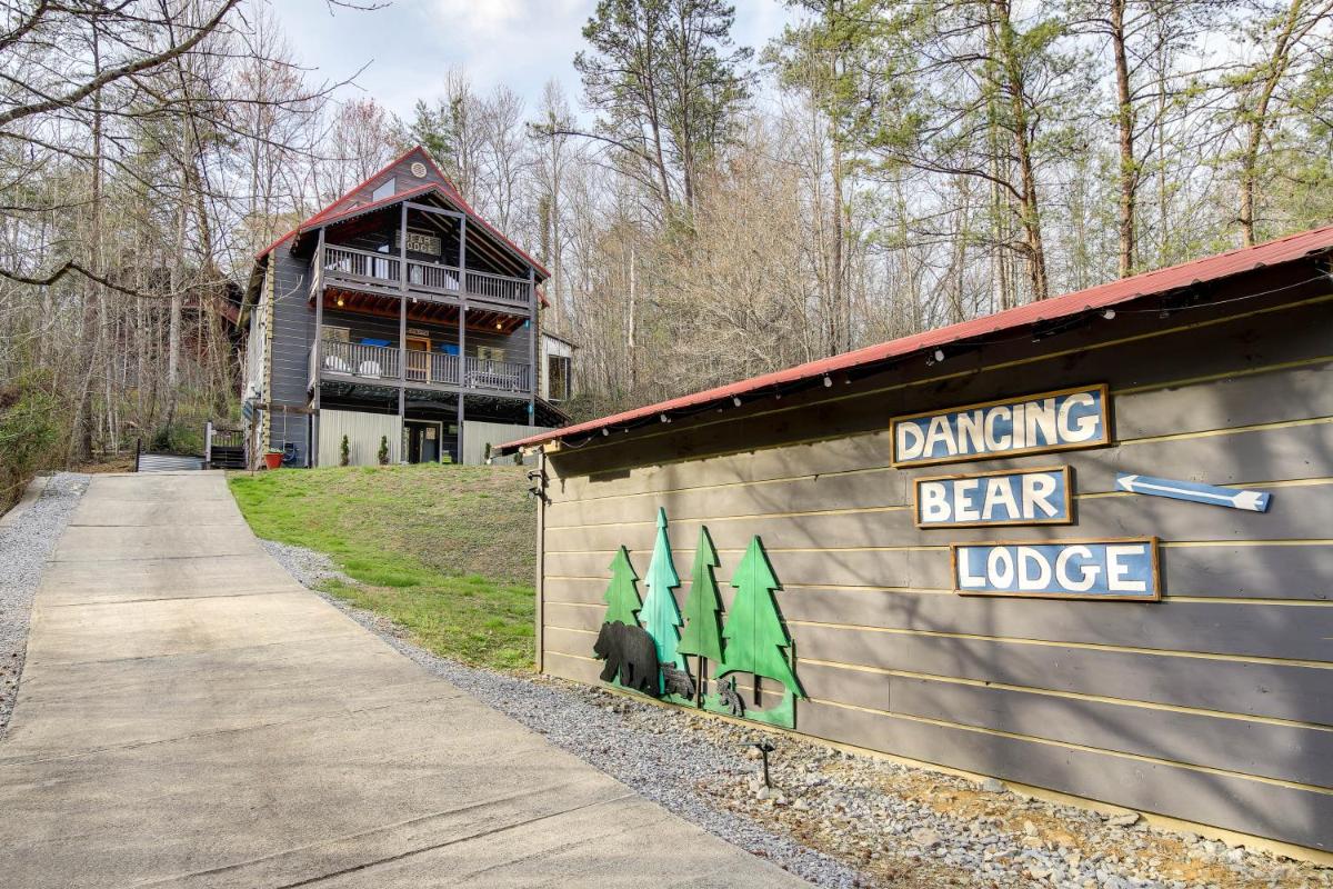 Pet-Friendly Gatlinburg Cabin with Game Room! - image 2