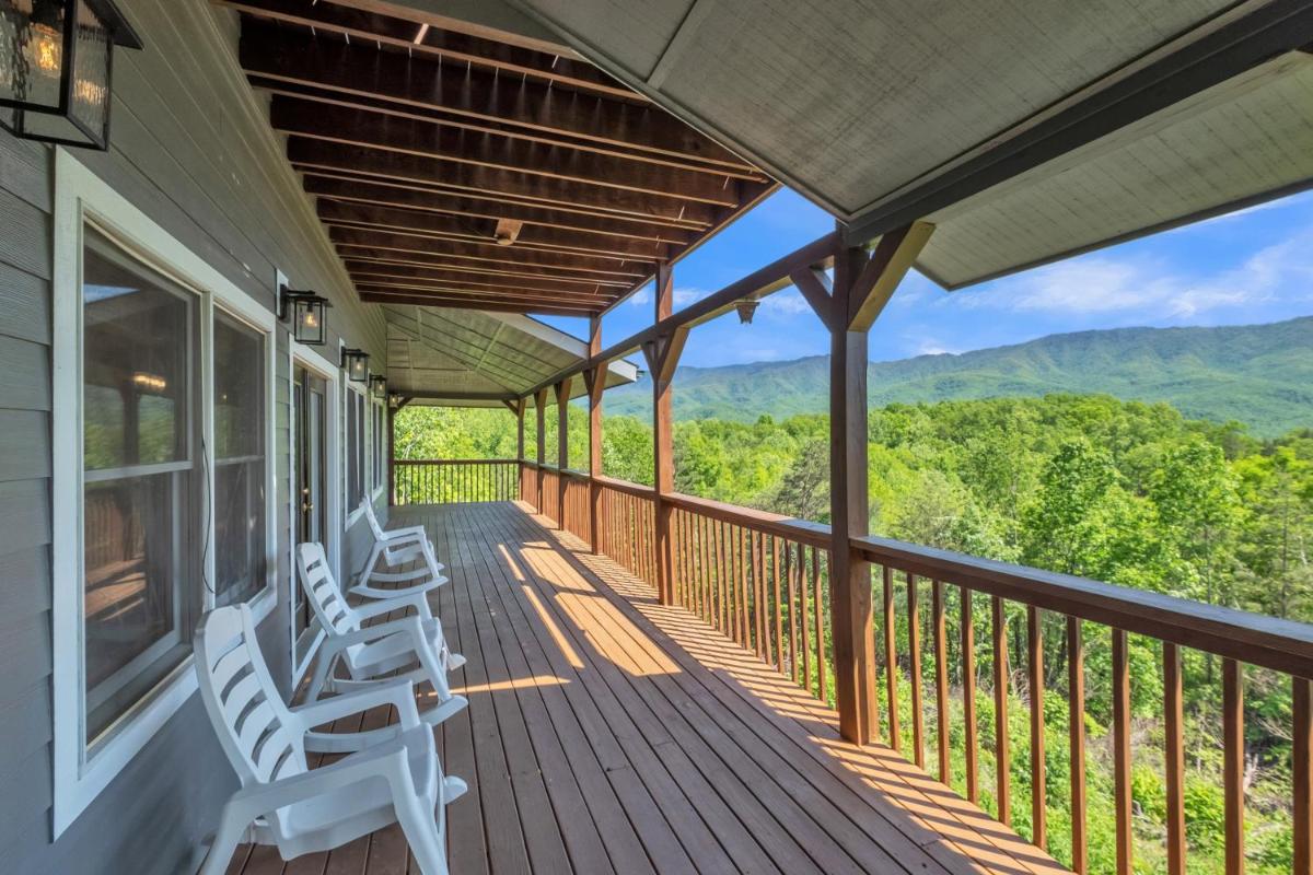 Heavenly Views - Amazing Mountain Views cabin - image 3