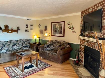 Relaxing Mountain Condo in Gatlinburg with City view ! - image 14