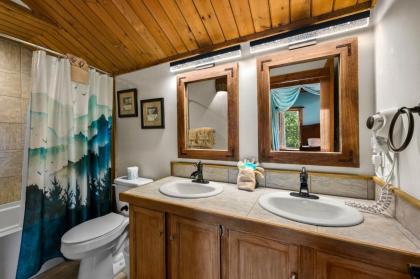 Twinflower Summit - Incredible views pet friendly! - image 17