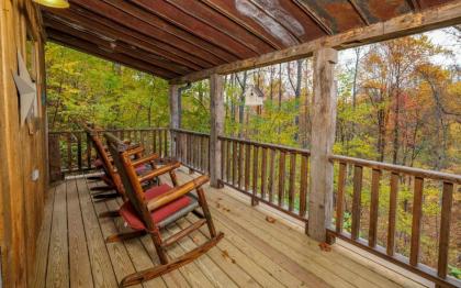 Barnwood Ridge Gatlinburg