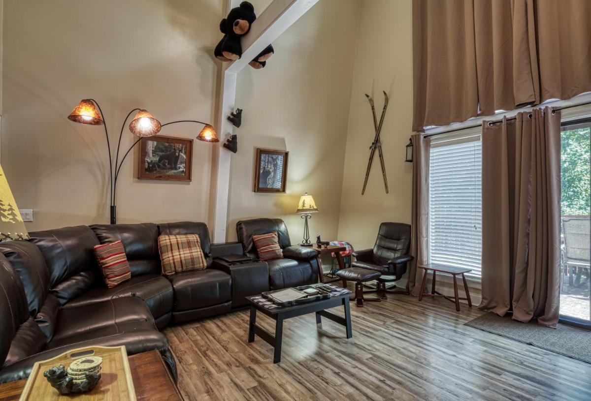 Bearadise - Sleeps 11 with a game room and resort amenities near Ober Gatlinburg - image 4