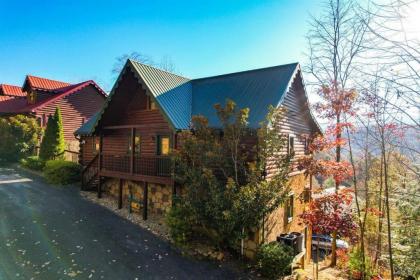 Spacious Smokies Cabin - Hot Tub with Mountain Views - image 18